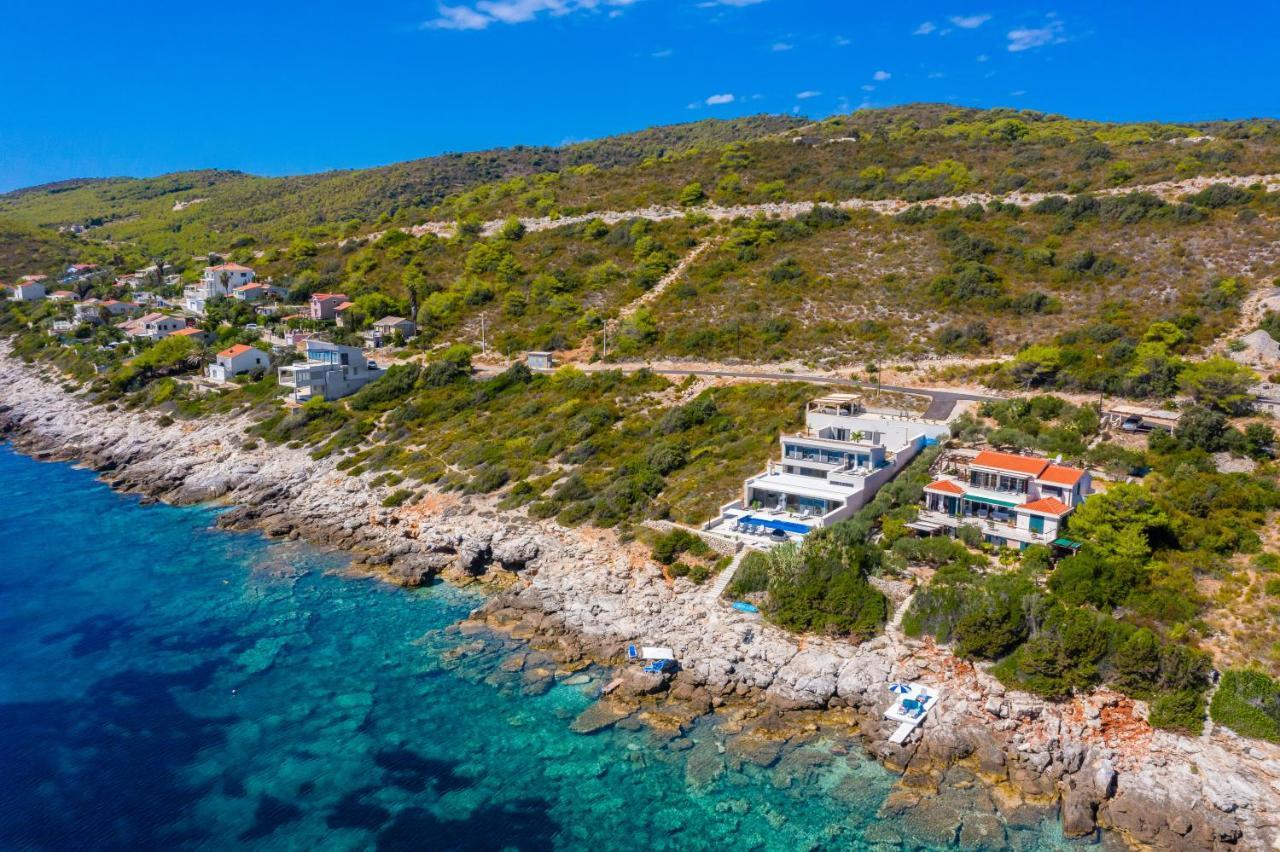 Villa Carisma Island Vis Exterior foto